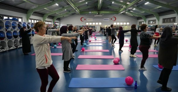 1 yılda 13.700 kg'lık kilo kaybı sağlandı