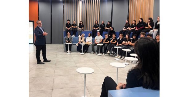 Kütüphane buluşmalarında tarihe yolculuk